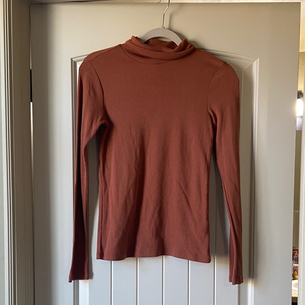 💙2/$5 BP Turtleneck Longsleeve